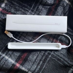 Gen 2 Apple Pencil and Portable Charger